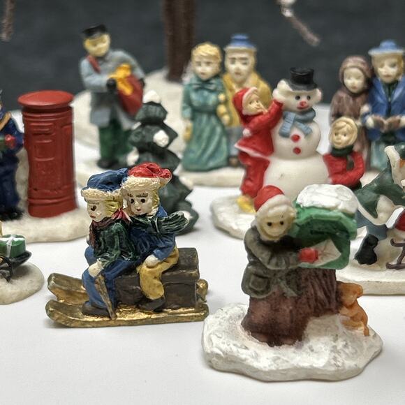 17pc Mini Christmas Village Figurines Snowman Postman Christmas Tree Mailbox + - Picture 9 of 16